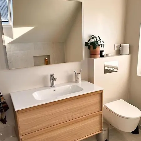 Villa Sentralt Pa Byhaugen, Naer Ons Stavanger